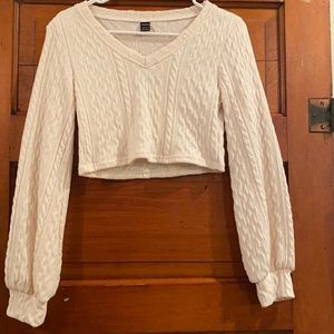 Women’s crop top long sleeve sweater